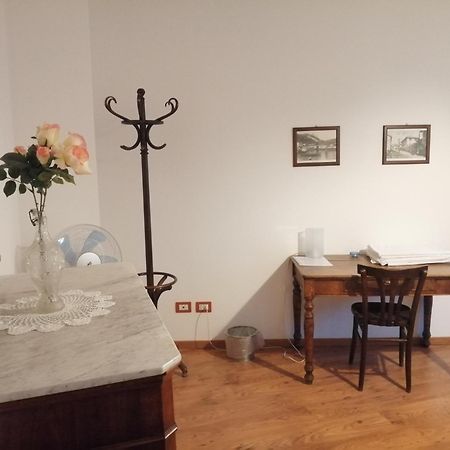 B&B Leon D'Oro Pusiano Екстер'єр фото