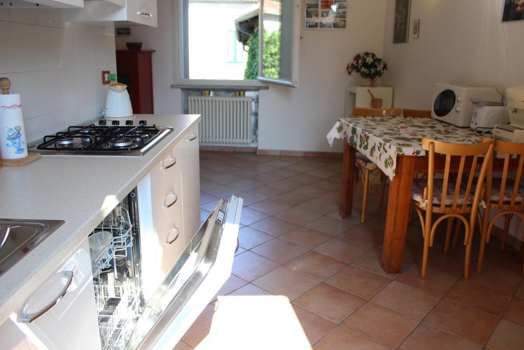 B&B Leon D'Oro Pusiano Екстер'єр фото